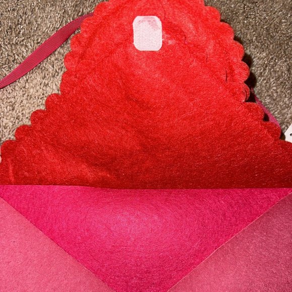 Disney Minnie Mouse Daisy Duck Valentine's Day Hanging Felt Envelope NEW W/ TAG - Picture 2 of 3